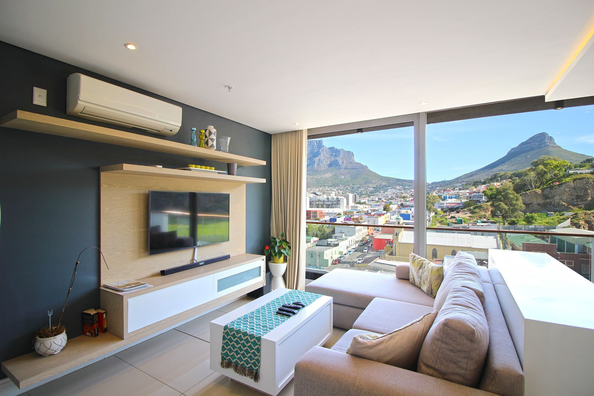Mirage 902 Apartment *